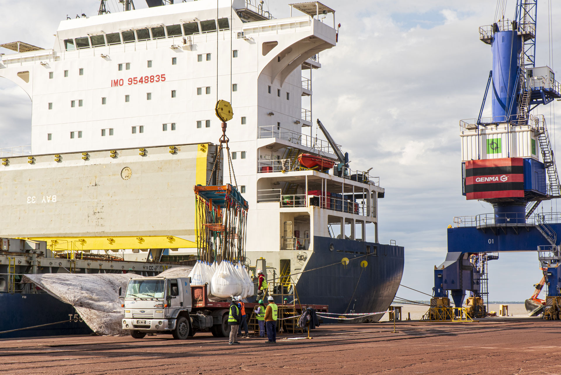 El Puerto San Nicolás movilizó más de 1,2 millones de toneladas durante el primer semestre de 2026